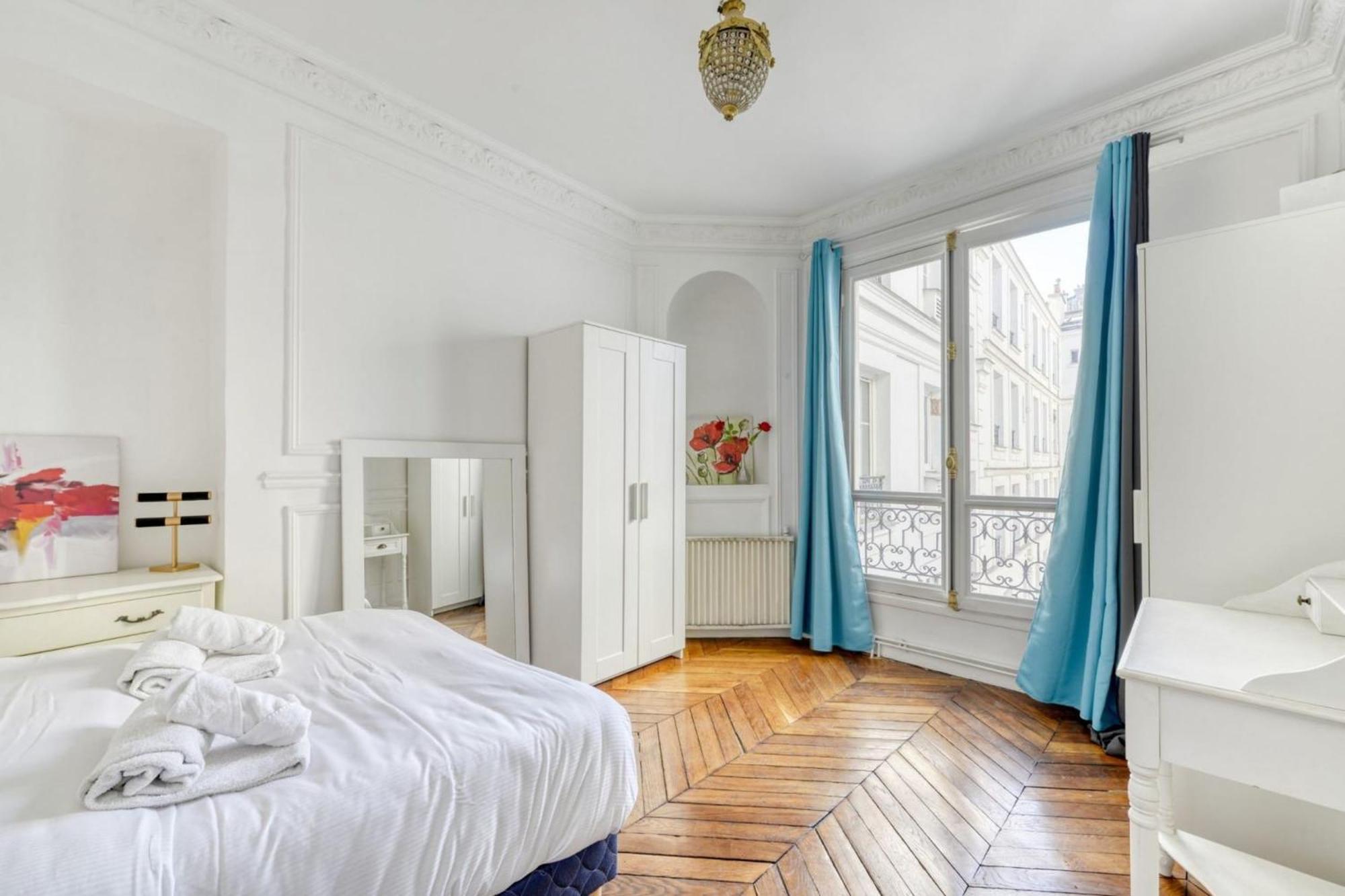Appartement Grand Champs Elysees De Gamme 8pers Metro Wifi *